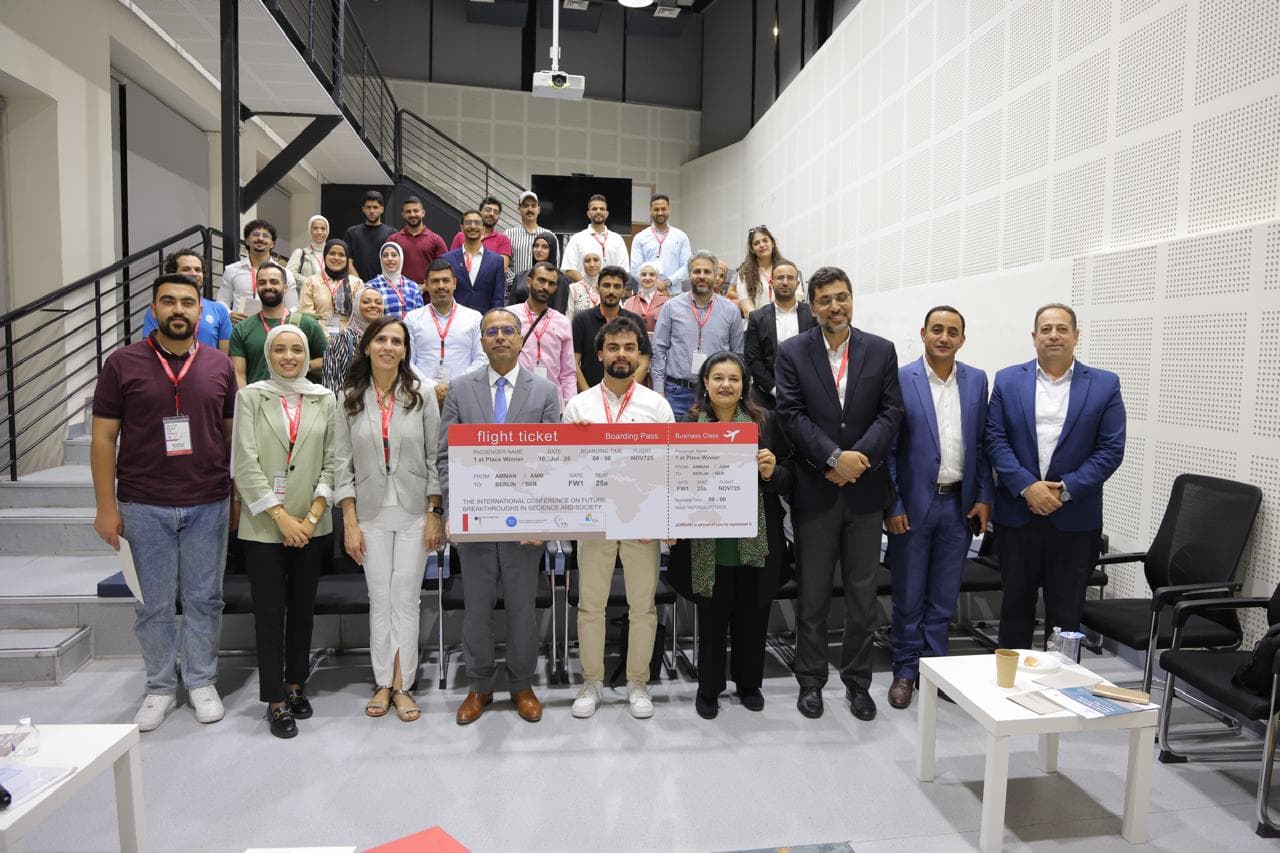 DineLink team receiving Falling Walls Lab Jordan award
